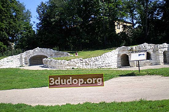 Gua-gua di seberang Paviliun Musik berfungsi sebagai resonator