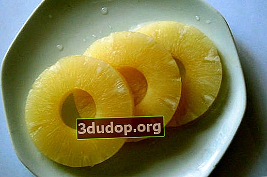 Konserverade ananasringar
